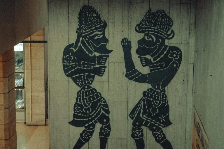 Hacivat ve Karagöz’ün Bilinmeyen Hikayeleri